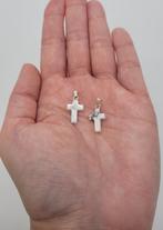 Howliet hangertje, Verzamelen, Mineralen en Fossielen, Ophalen of Verzenden