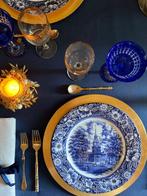 Elegant nachtblauw tafelkleed voor grote tafels. -