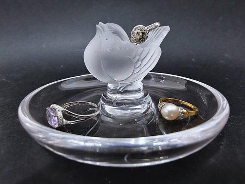 Lalique - Sieradendoos - Moineau - Kristal, Antiek en Kunst, Antiek | Glas en Kristal