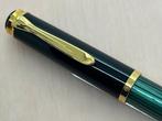 Pelikan M400 green and black old style F - Zonder, Verzamelen, Pennenverzamelingen, Nieuw