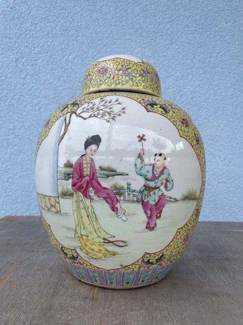 Vaas - Porselein - China (Zonder Minimumprijs), Antiek en Kunst, Antiek | Overige Antiek
