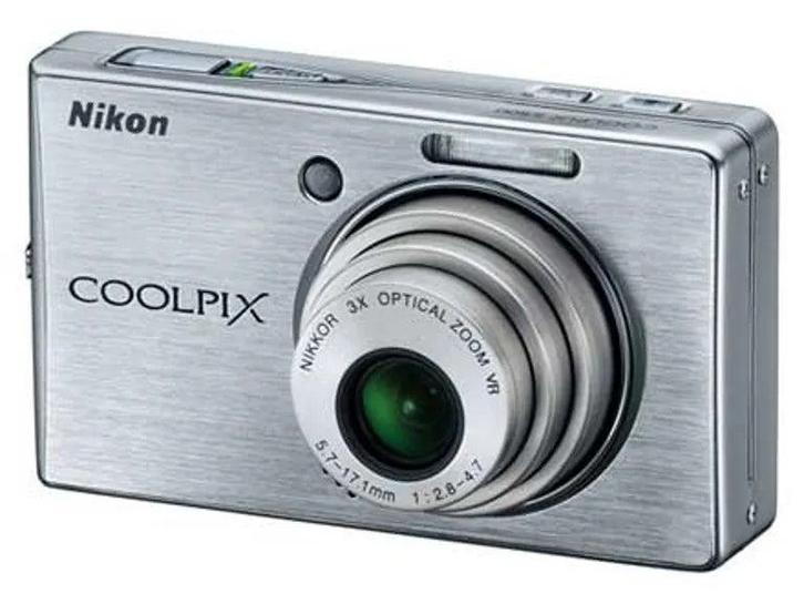Nikon Coolpix S500 Digitale Compact Camera - Zilver, Audio, Tv en Foto, Fotocamera's Digitaal, Zo goed als nieuw, Verzenden