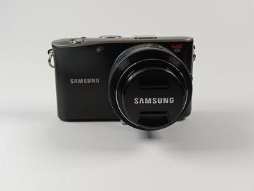 Samsung NX100 + 20-50mm Digitale camera beschikbaar voor biedingen