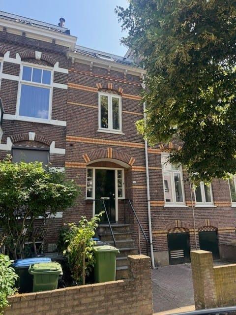 Appartement te huur 4 kamers, Arnhem, Huizen en Kamers, Huizen te huur, Direct bij eigenaar, Gelderland, Tussenwoning