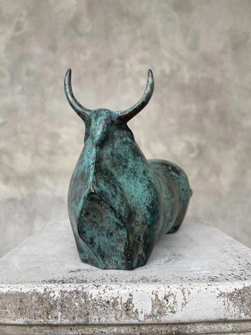 sculptuur, NO RESERVE PRICE - Sculpture of an abstract bull, Antiek en Kunst, Kunst | Designobjecten