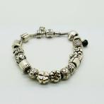 Zonder Minimumprijs - Pandora - Armband Zilver - 18 bedels, Nieuw