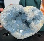 celestine Blue Celstine Geode Heart Cluster extra Quality -, Verzamelen, Mineralen en Fossielen