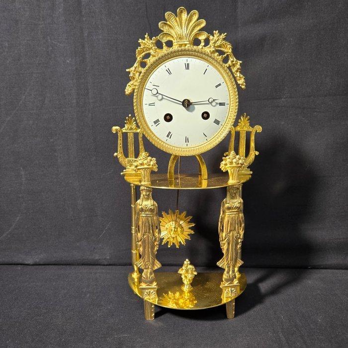 Portico klok Empire - Verguld brons - 1820 - No reserve, Antiek en Kunst, Antiek | Klokken