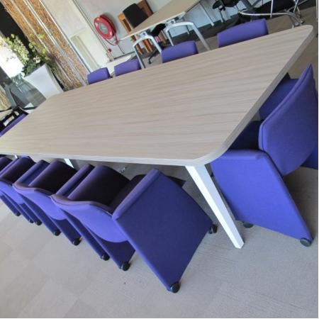 (MDK-104316) Spider vergadertafel 400 x 120 cm, Huis en Inrichting, Bureaus, Nieuw, Ophalen of Verzenden