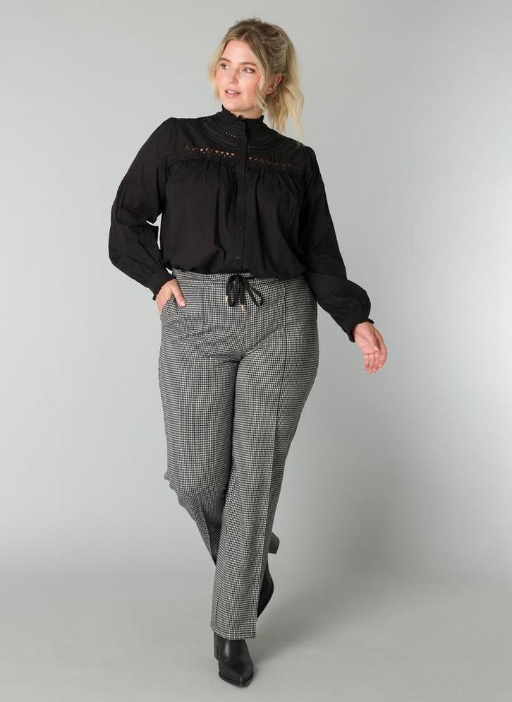 YESTA broek Romana Maat:, Kleding | Dames, Broeken en Pantalons, Overige kleuren, Nieuw, Verzenden