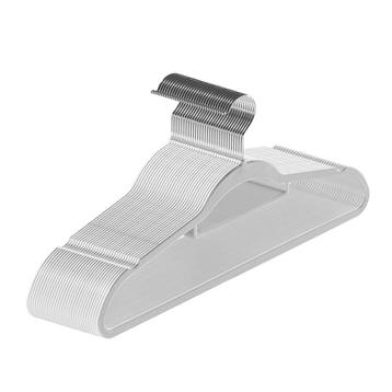 Fluwelen Kleerhangers / Kledinghanger - 30 Stuks - Wit - Ant beschikbaar voor biedingen