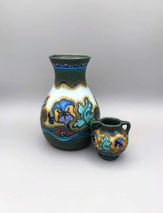 Plateelbakkerij Zuid Holland (PZH) - Gouds Plateel - Vaas, Antiek en Kunst, Antiek | Glas en Kristal