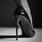 Dominik Valvo - Belle de Nuit #6 (Framed)