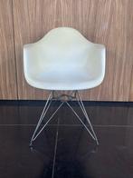 Vitra - Charles & Ray Eames - Stoel - DAR - Polypropyleen,