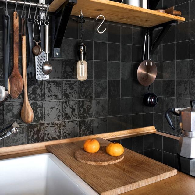 Wandtegel Sottocer Harmony Handvorm Negro Zwart Glans 13x13, Doe-het-zelf en Verbouw, Tegels, Minder dan 20 cm, Minder dan 20 cm