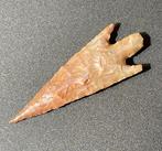 Neolithisch Vuursteen Uitzonderlijk goed bewaard pijlkopje