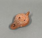 Oud-Romeins Terracottalamp met Ram Met Spaanse