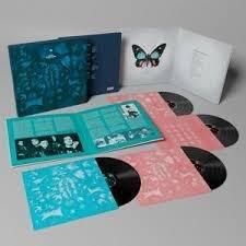 Marillion - Holidays In Eden  - 4LP Deluxe Edition - LP Box, Cd's en Dvd's, Vinyl Singles