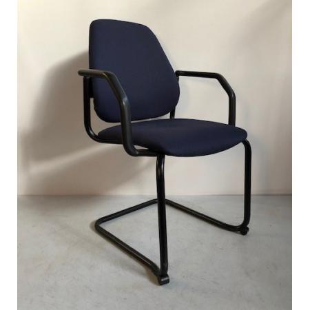 (MDK-107106) Interstuhl donkerblauwe sledestoel, Huis en Inrichting, Stoelen, Gebruikt, Ophalen of Verzenden