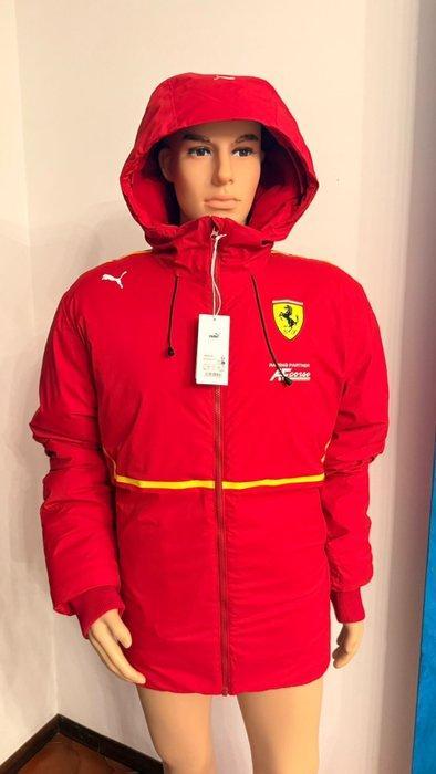 Ferrari - Hypercar 499P - Team Winter Jacket - 2025 -, Verzamelen, Automerken, Motoren en Formule 1