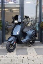 Vespa Sprint E4 45k/h Custom Opaco Blue met black pakket, Fietsen en Brommers, Scooters | Vespa, Overige modellen, Maximaal 45 km/u