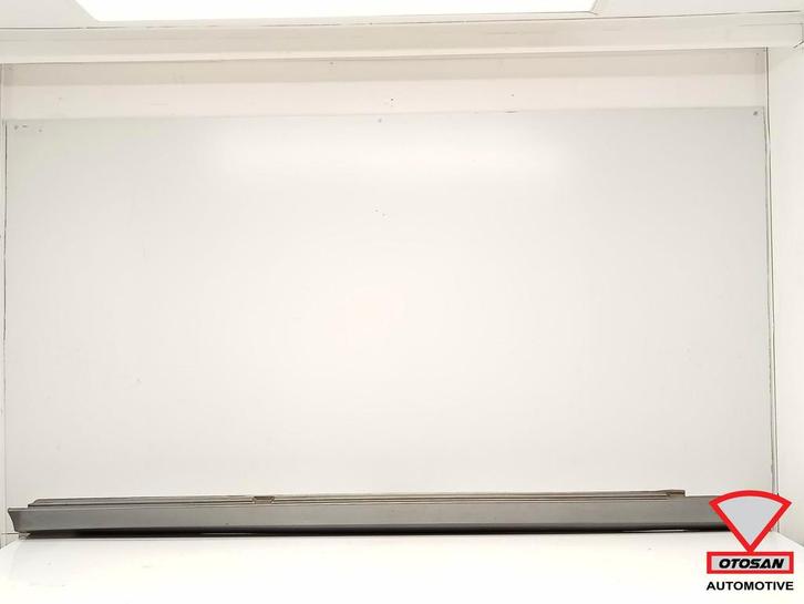 Mercedes C W204 Combi Side Skirt Rechts 792 Palladiumzilver, Auto-onderdelen, Carrosserie en Plaatwerk, Gebruikt, Mercedes-Benz