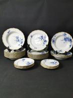 Meissen - Tafelservies (25) - Meissen - blauwe bloem en