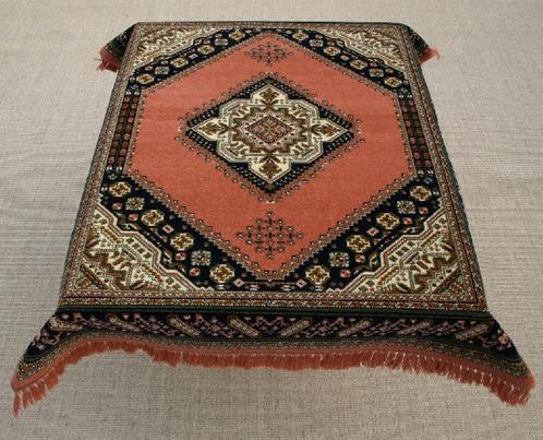 Smyrna tafelkleed Odessa 1 (99 euro karpetten, Vloerkleden), Antiek en Kunst, Antiek | Kleden en Textiel, Ophalen of Verzenden