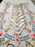 Tafelkleed en 12 servetten. - Tafelkleed - 220 cm - 166 cm