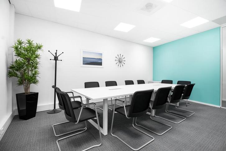 Kantoorruimte in Regus Breda Business Park II BV, Zakelijke goederen, Bedrijfs Onroerend goed