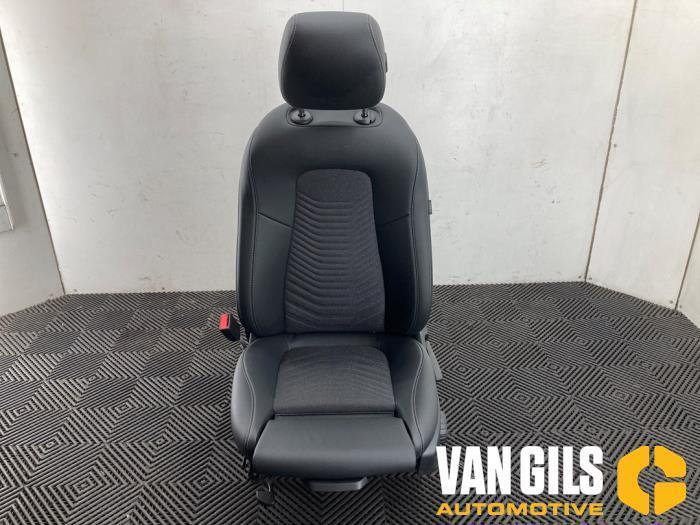 Stoel links Mercedes B-Klasse O291759, Auto-onderdelen, Interieur en Bekleding, Ophalen of Verzenden