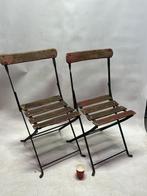 Klapstoel (2) - IJzer, Hout - vintage bistrostoelen