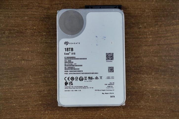 Seagate Exos X18 (SATA, Standard model), 18TB, Computers en Software, Harde schijven, Intern, Desktop, SATA, Nieuw, HDD, Ophalen of Verzenden