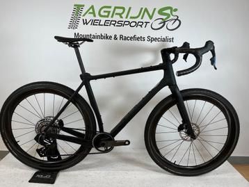 Nieuwe Pivot Vault Forxe XPLR 13s 7,6 kg top gravelbike beschikbaar voor biedingen