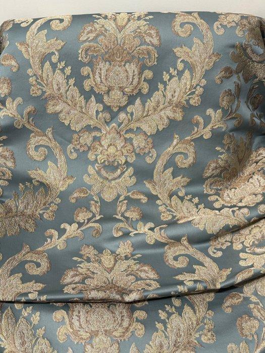 Incanto Barocco: De elegantie geweven van lampasso -, Antiek en Kunst, Antiek | Kleden en Textiel