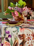 Indrukwekkend tafelkleed van puur linnen met botanische