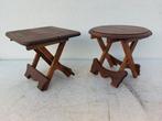 Tafel - Hout - Twee kleine bijzettafeltjes