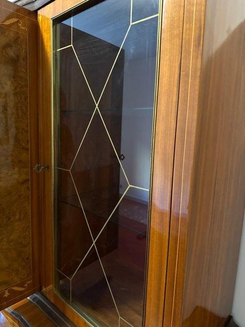 Kabinet - Knoesthout - Elegante vitrinekast, Antiek en Kunst, Curiosa en Brocante