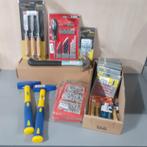 Div. gereedschap o.a. decoupeerzaagjes, hamers, houtbeitels, Diversen, Rommelmarktspullen, Nieuw