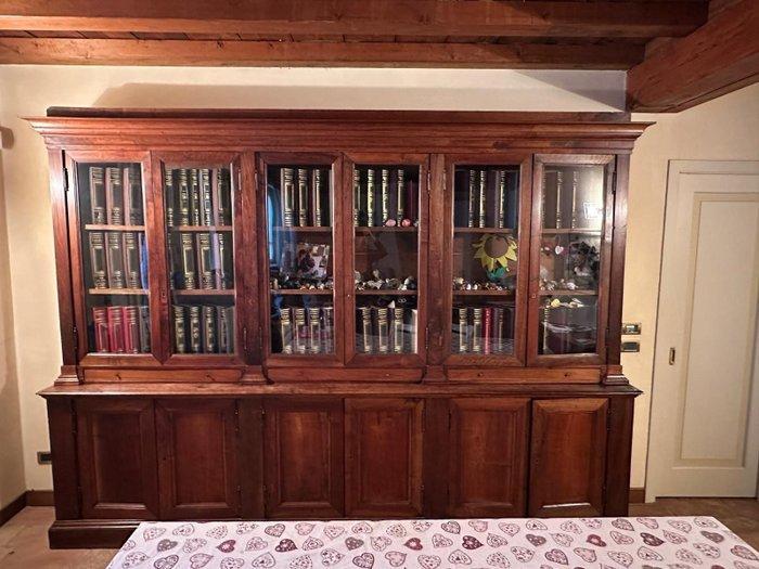 Boekenkast - Walnoot, Antiek en Kunst, Antiek | Meubels | Stoelen en Banken
