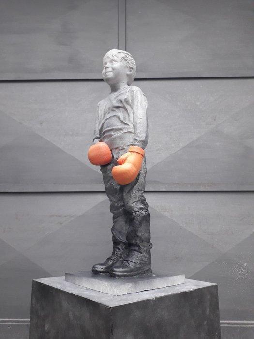 Mark Sugar - Carefree child (Orange boxing style 62), Antiek en Kunst, Kunst | Designobjecten