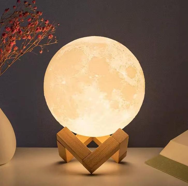 Maanlamp 8 cm – LED Nachtlamp met Standaard voor Slaapkamer, Huis en Inrichting, Lampen | Tafellampen, Nieuw, Verzenden
