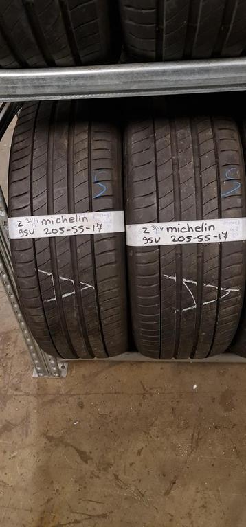 2x 205-55-17 Michelin Zomer 4.8mm €40 Per Band 205 55 17 beschikbaar voor biedingen