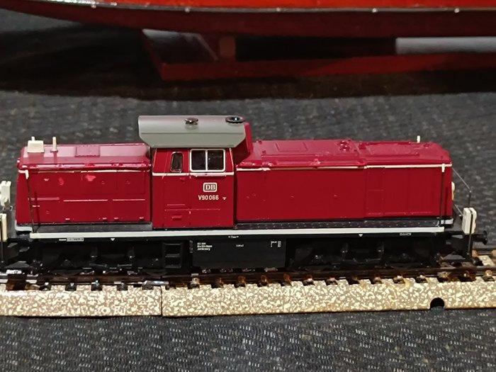 Roco H0 - 43666 - Diesellocomotief (1) - V90 - DB, Hobby en Vrije tijd, Modeltreinen | H0