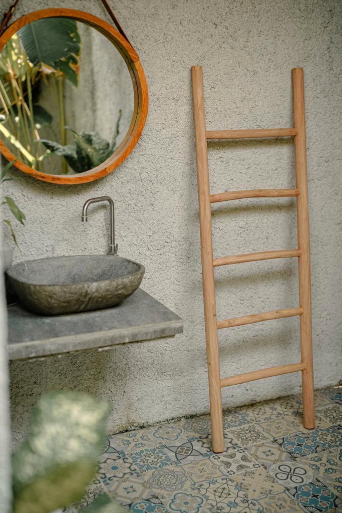 Teakhouten decoratie ladder | Naturel Teak | 50x5x150, Huis en Inrichting, Badkamer | Badtextiel en Accessoires, Nieuw, Verzenden