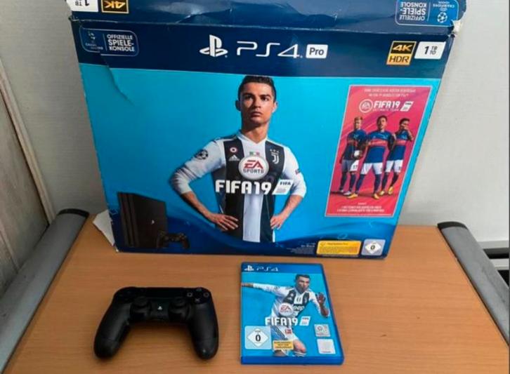PlayStation 4 pro 1tb fifa 19 edition, Spelcomputers en Games, Spelcomputers | Sony PlayStation 4, Met 1 controller, Pro, Zo goed als nieuw