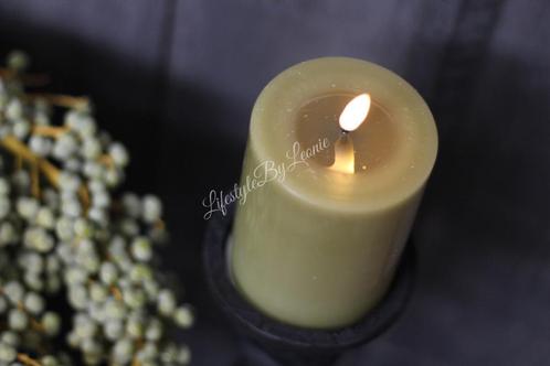 Wax LED kaars Olive 10 x 7,5 cm, Huis en Inrichting, Woonaccessoires | Kandelaars en Kaarsen, Nieuw, Ophalen of Verzenden
