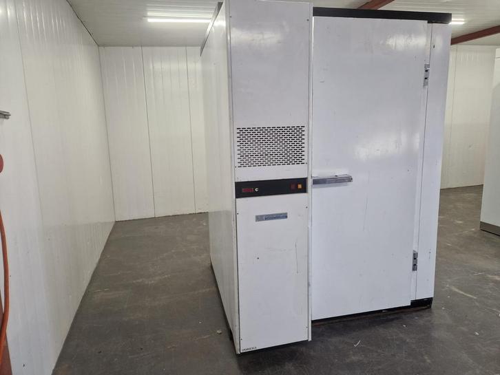 Koelcel 150 x 120 x 202 cm stekker klaar, Zakelijke goederen, Horeca | Keukenapparatuur, Koelen en Vriezen