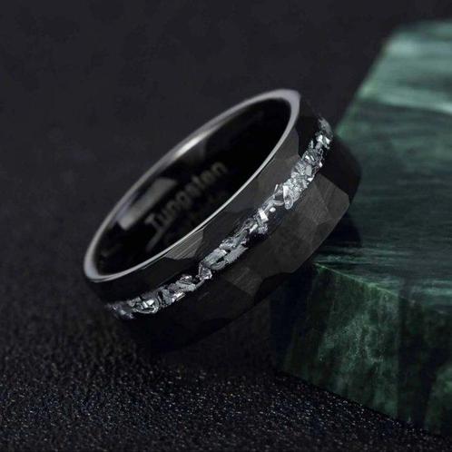 Tungstenen ring. Meteorietinleg. De energie van het, Verzamelen, Mineralen en Fossielen