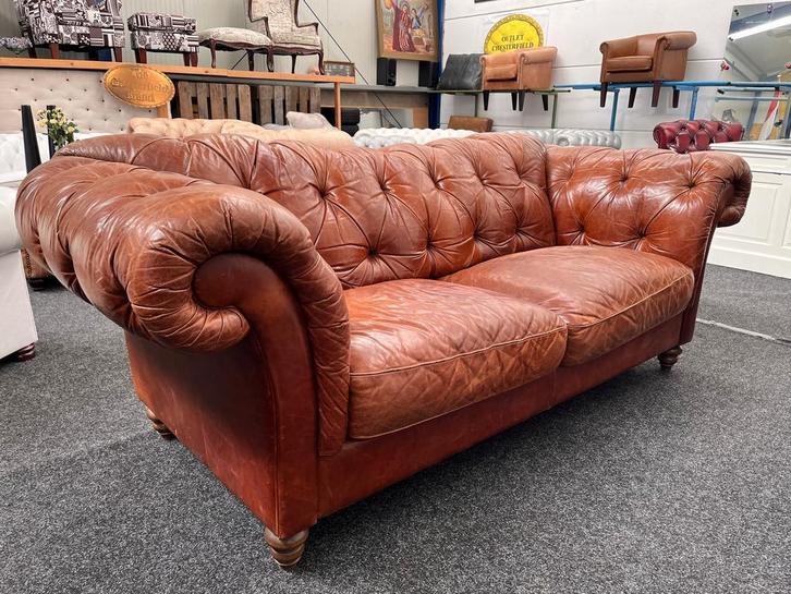 Vintage Chesterfield ! Cognac Leren 3 Zits Chesterfield bank, Huis en Inrichting, Banken | Bankstellen, Rechte bank, Gebruikt
